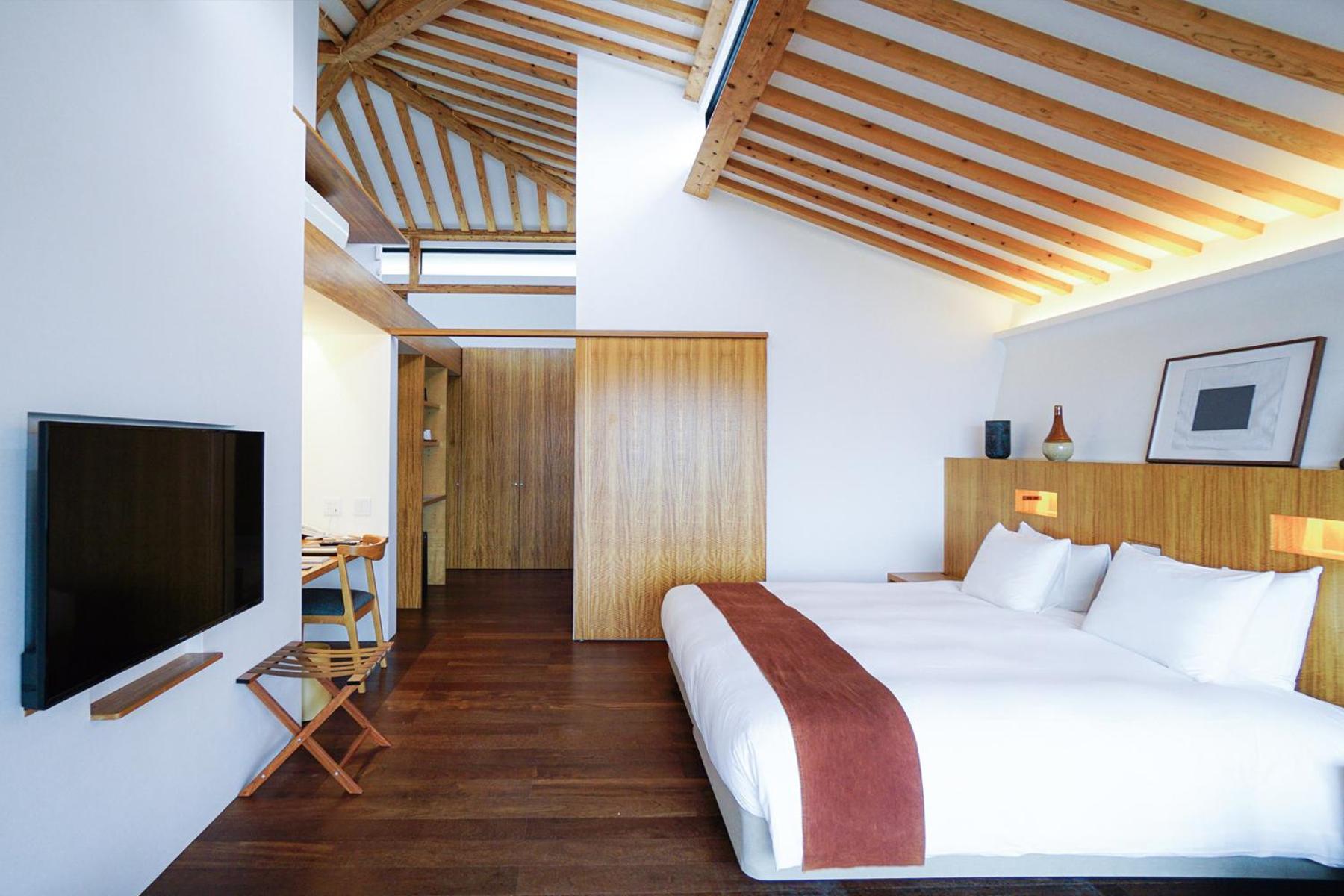 Miru Amami Hotel Tatsugo Bagian luar foto