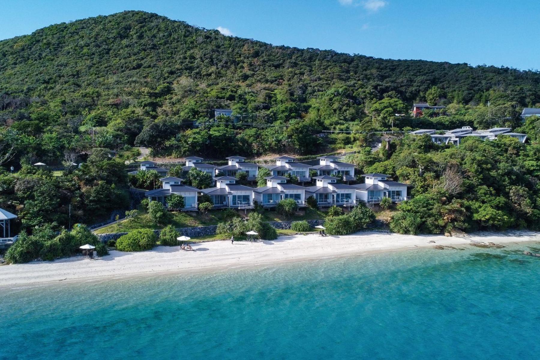 Miru Amami Hotel Tatsugo Bagian luar foto