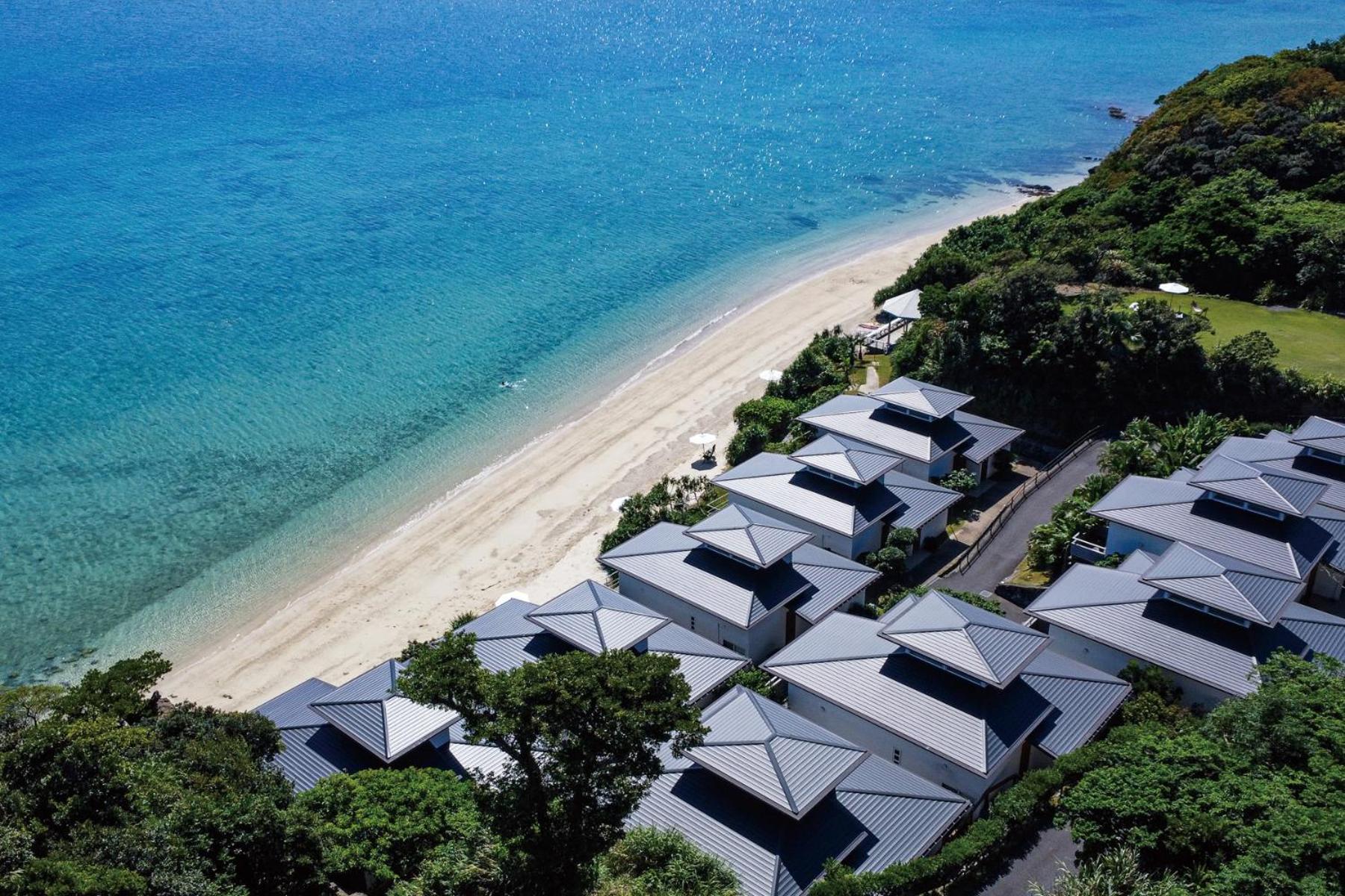 Miru Amami Hotel Tatsugo Bagian luar foto