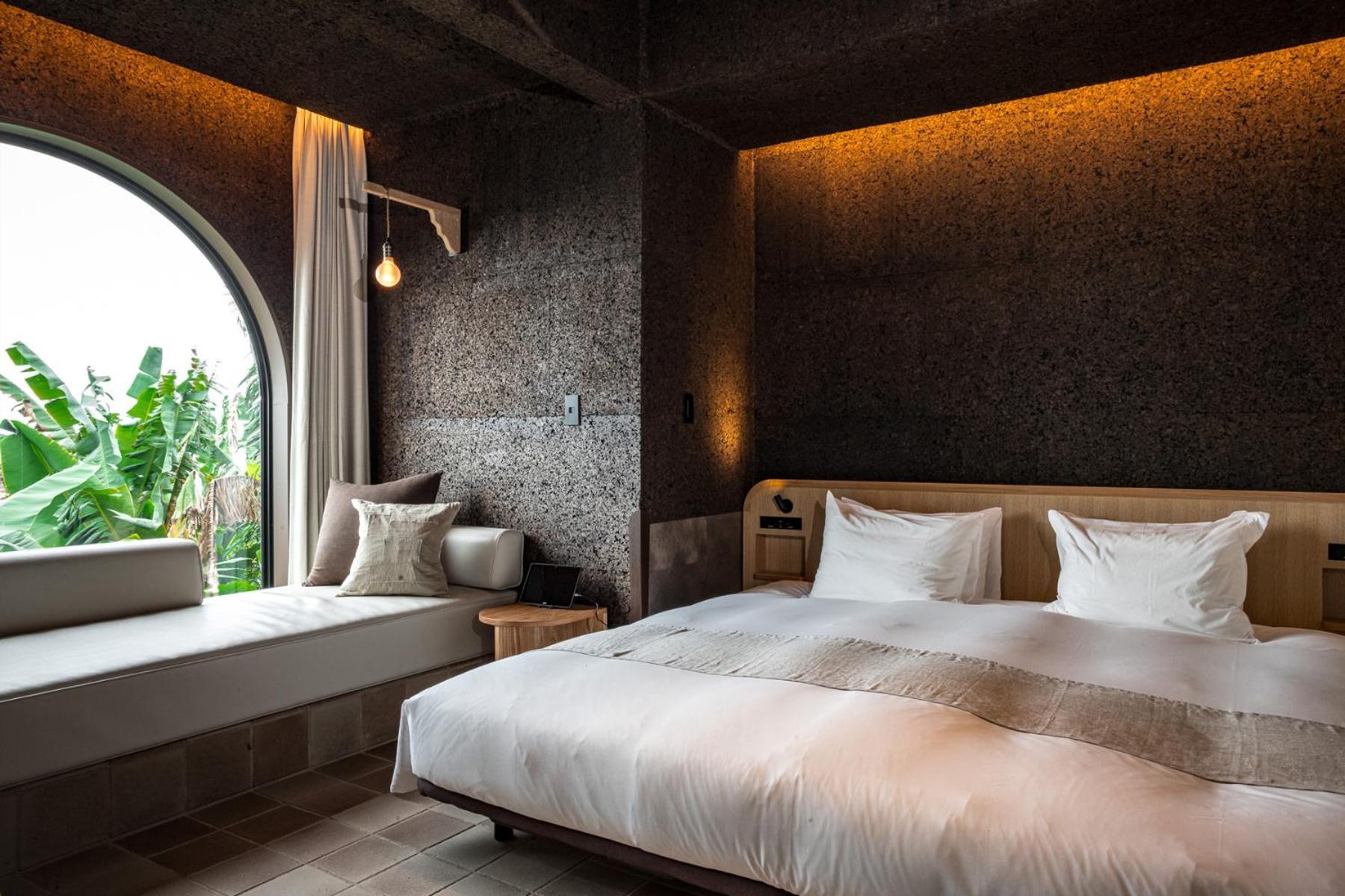 Miru Amami Hotel Tatsugo Bagian luar foto